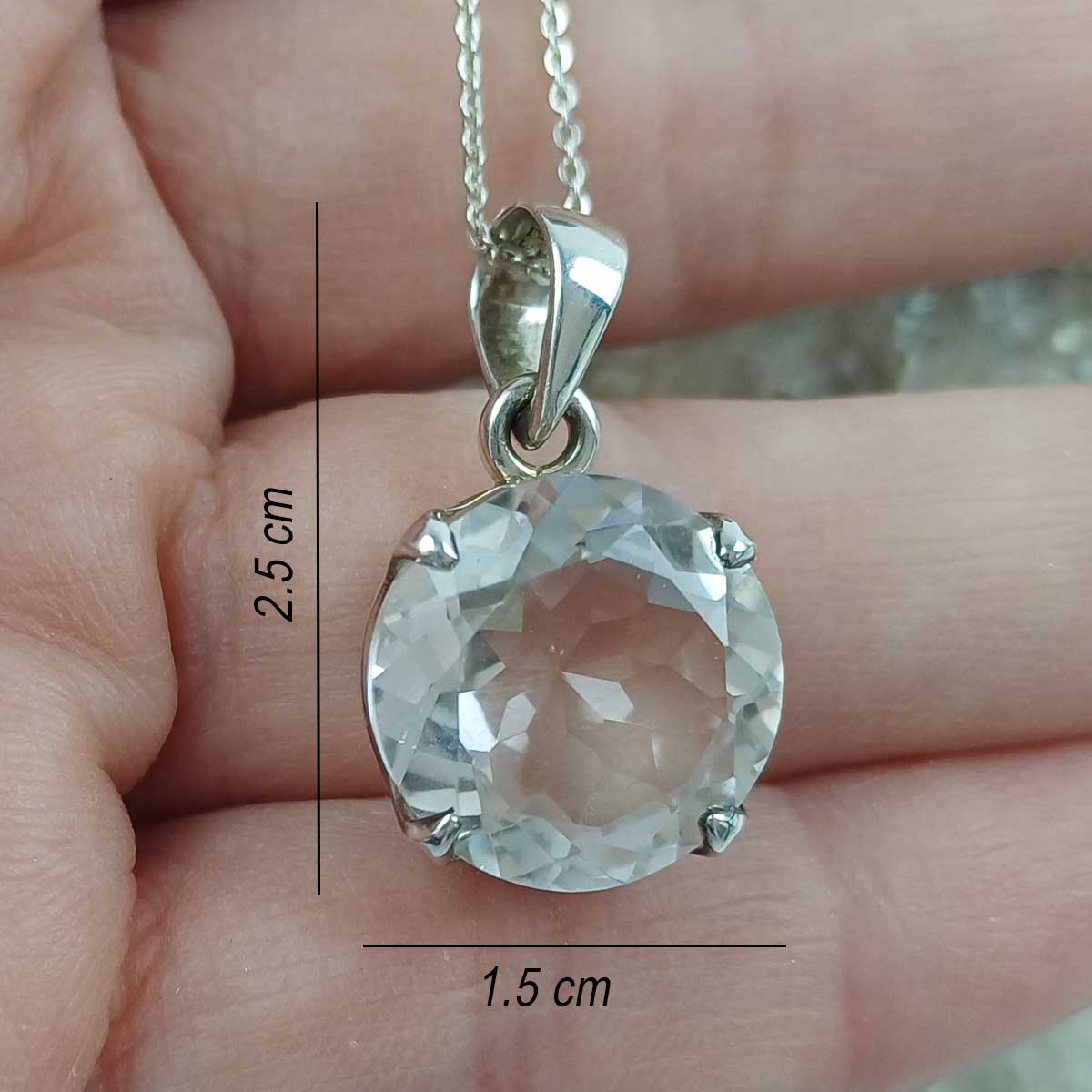 clear quartz pendant in silver