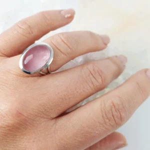 Rose Quartz Oval Ring – 925 Sterling Silver