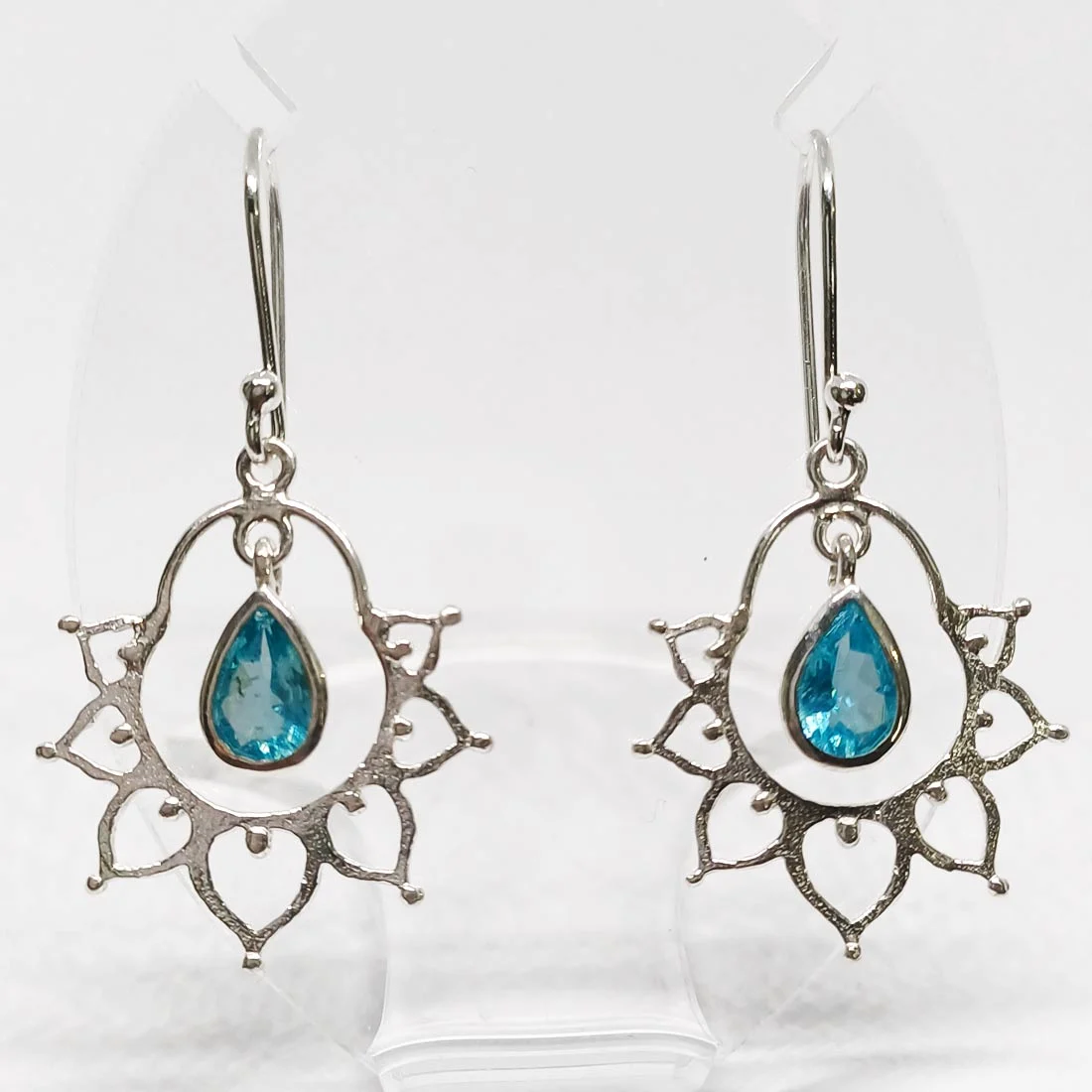 Apatite Teardrop Earrings – Lotus – 925 Sterling Silver