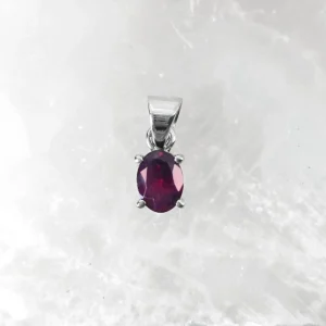 garnet oval pendant - 925 sterling silver
